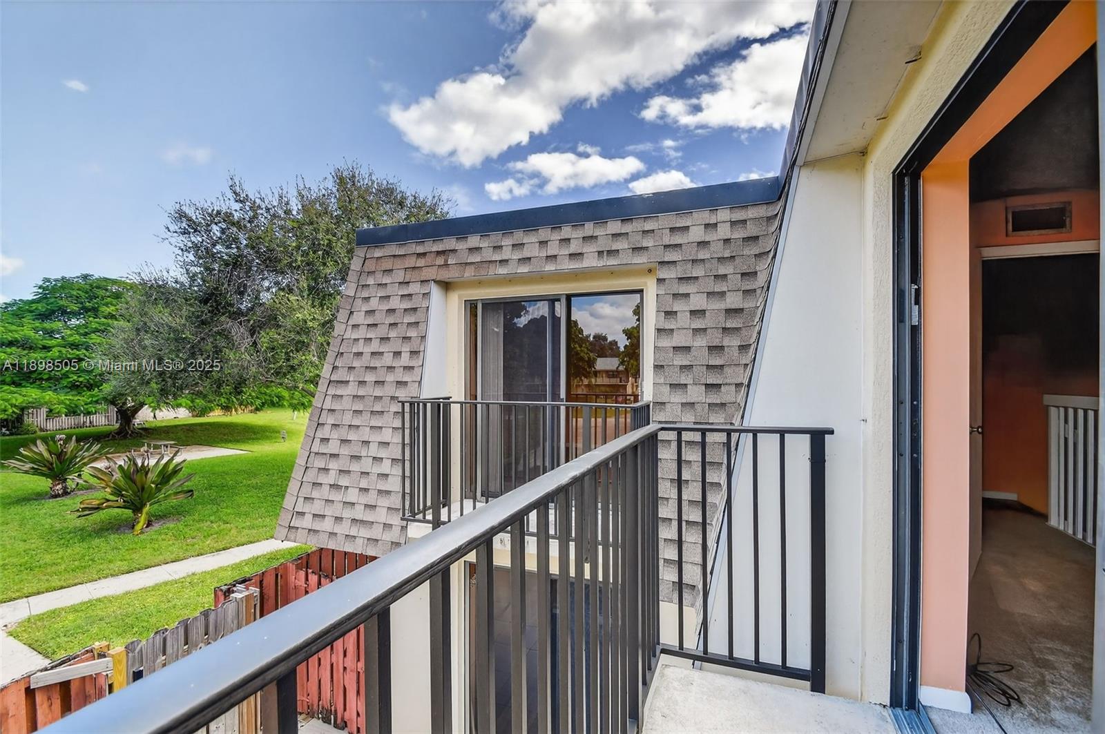 DELRAY OAKS WEST CONDO - Residential Lease
