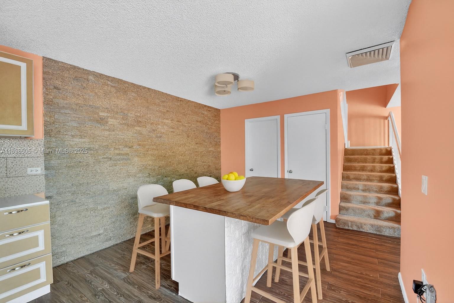 DELRAY OAKS WEST CONDO - Residential Lease