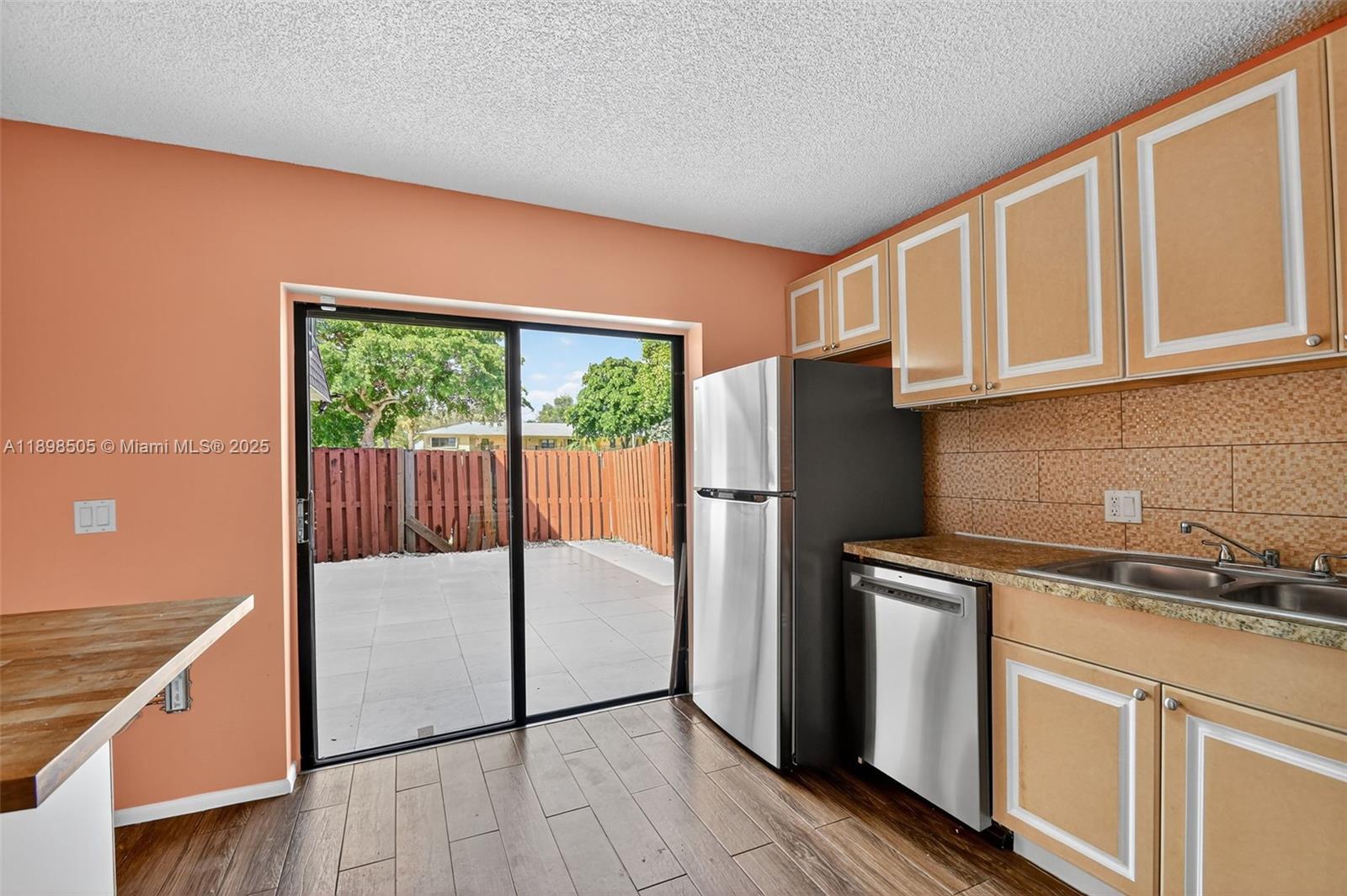 DELRAY OAKS WEST CONDO - Residential Lease