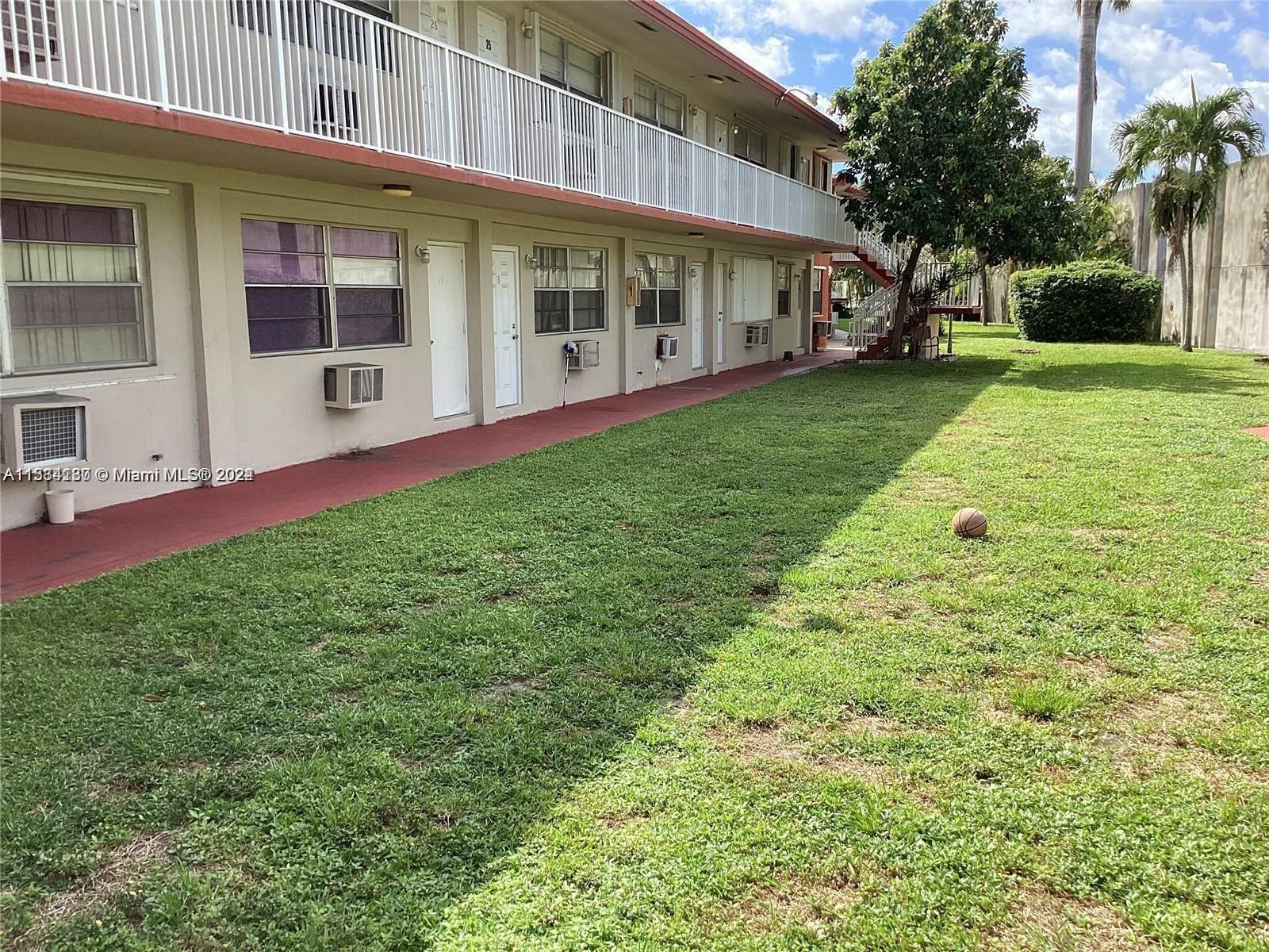 Address Not Disclosed, Hollywood, Broward County, Florida - 2 Bedrooms  
1 Bathrooms - 