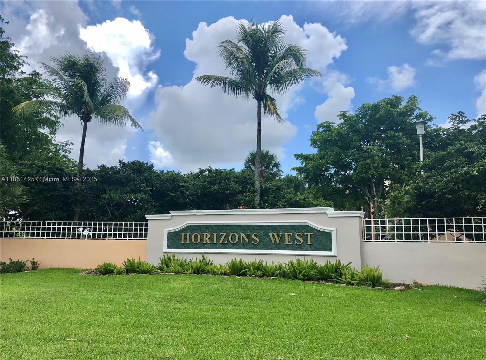 Gorgeous 1/1.5 spacious condo available in the well maintain community of Horizons West. Unit features stainless steel appliances and tiled backsplash. Large screened in patio with spacious storage closet. Ample living room and bedroom with walk in closet. Enjoy condo living with many amenities such as nice pool area, racquetball, basketball, tennis courts and club house. Conveniently located close to shopping malls, schools, restaurants, and turnpike. Property is vacant and easy to show. Call listing​​‌​​​​‌​‌​​​‌‌​​​‌‌‌​​‌​​‌‌​​​​ agent.