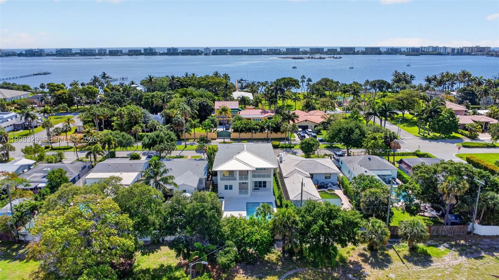 LAKE WORTH BEACH - Residential