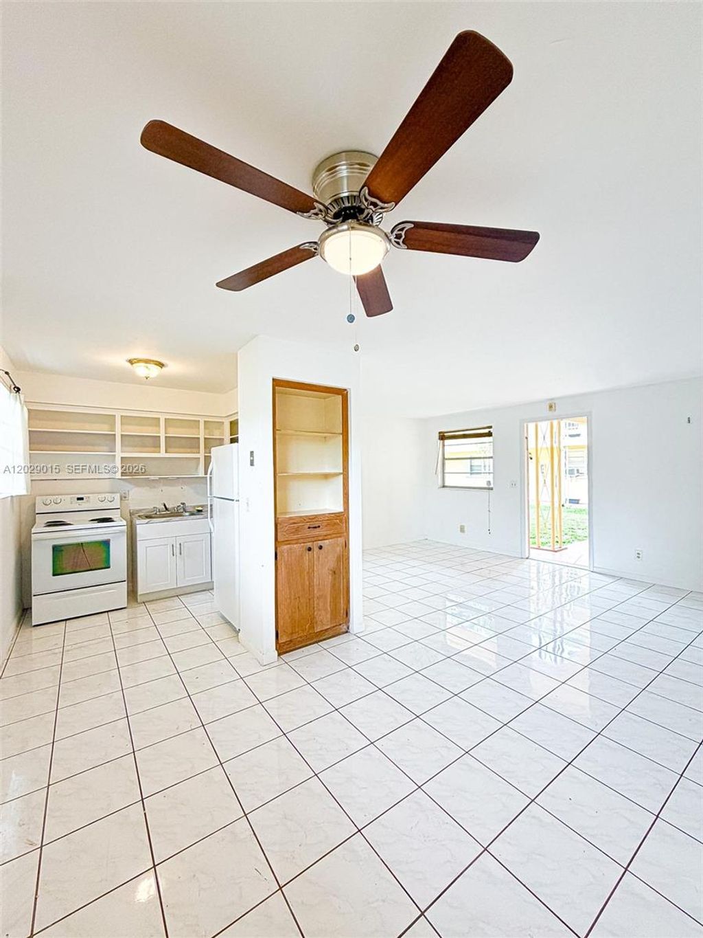 Photo of 1401 Grant St #3, Hollywood, FL 33020 (MLS # A12029015)