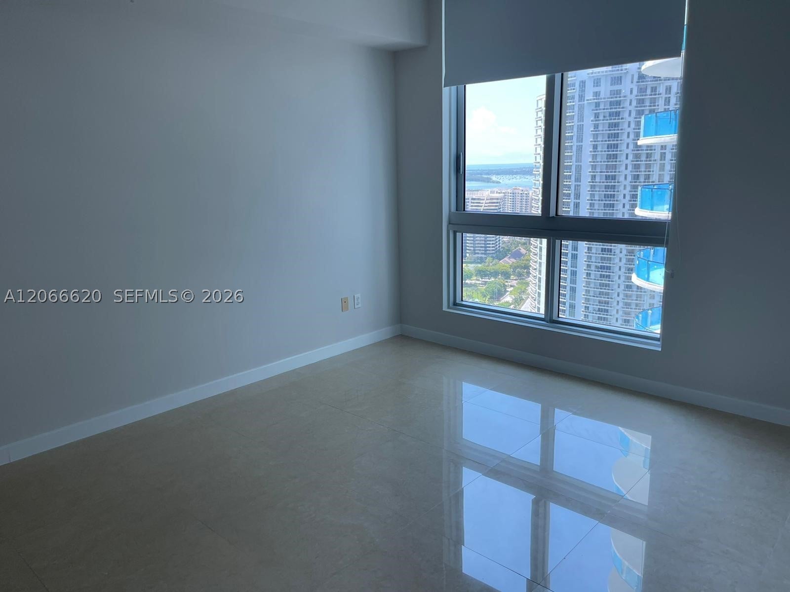 300 S Biscayne Blvd T-2804