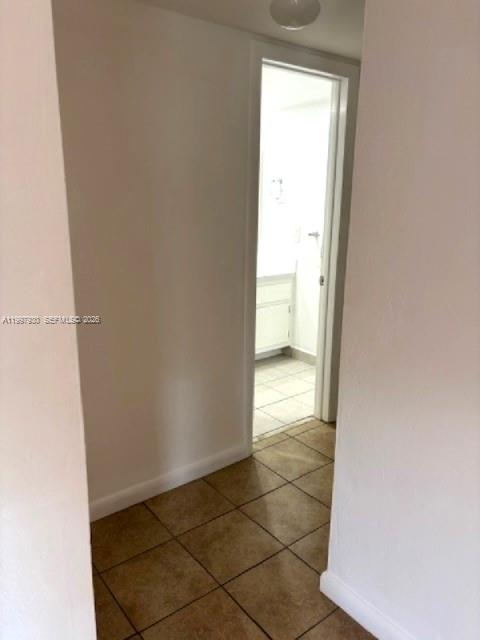 SUNSET PALMS EAST CONDO - Residential Lease