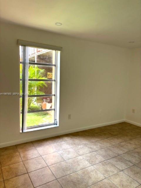 SUNSET PALMS EAST CONDO - Residential Lease