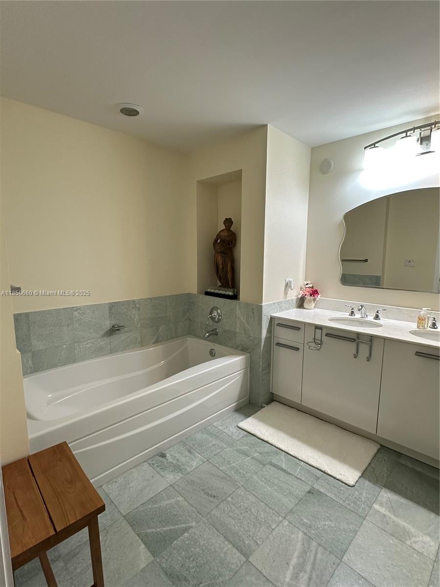 1060 BRICKELL CONDO - Residential Lease