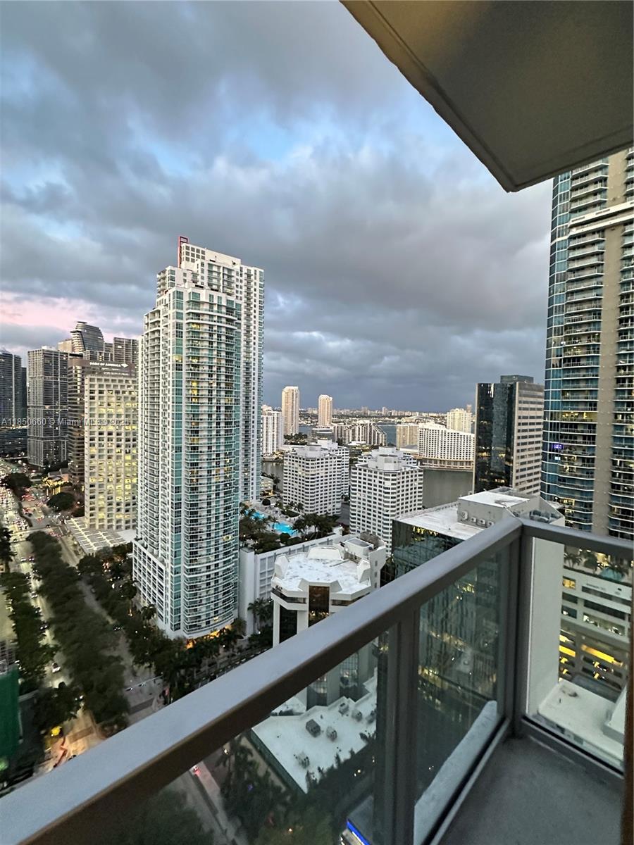 1060 BRICKELL CONDO - Residential Lease