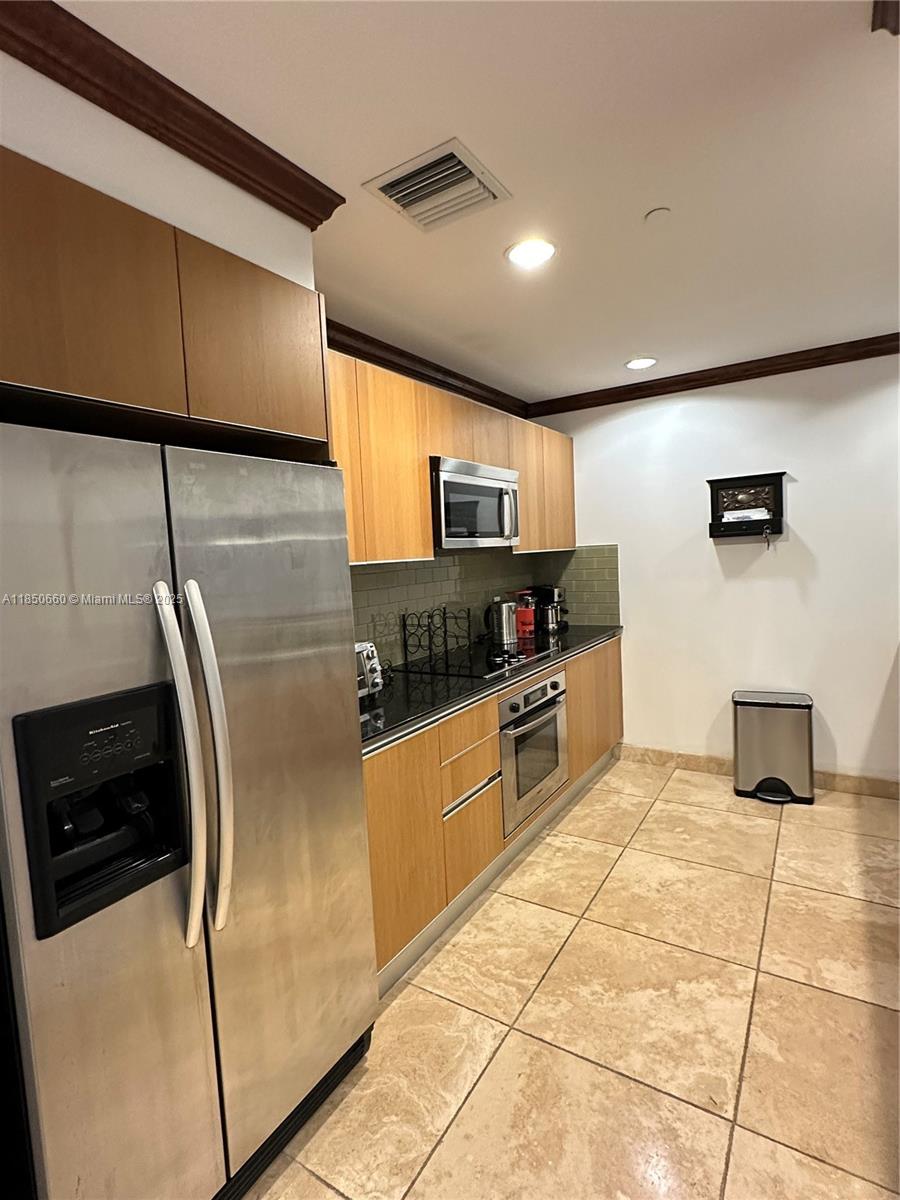 1060 BRICKELL CONDO - Residential Lease