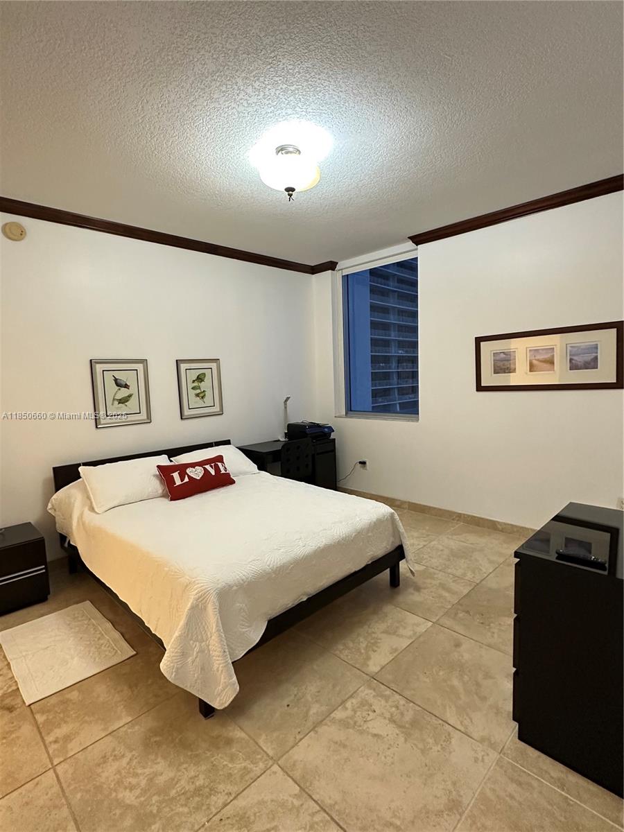 1060 BRICKELL CONDO - Residential Lease