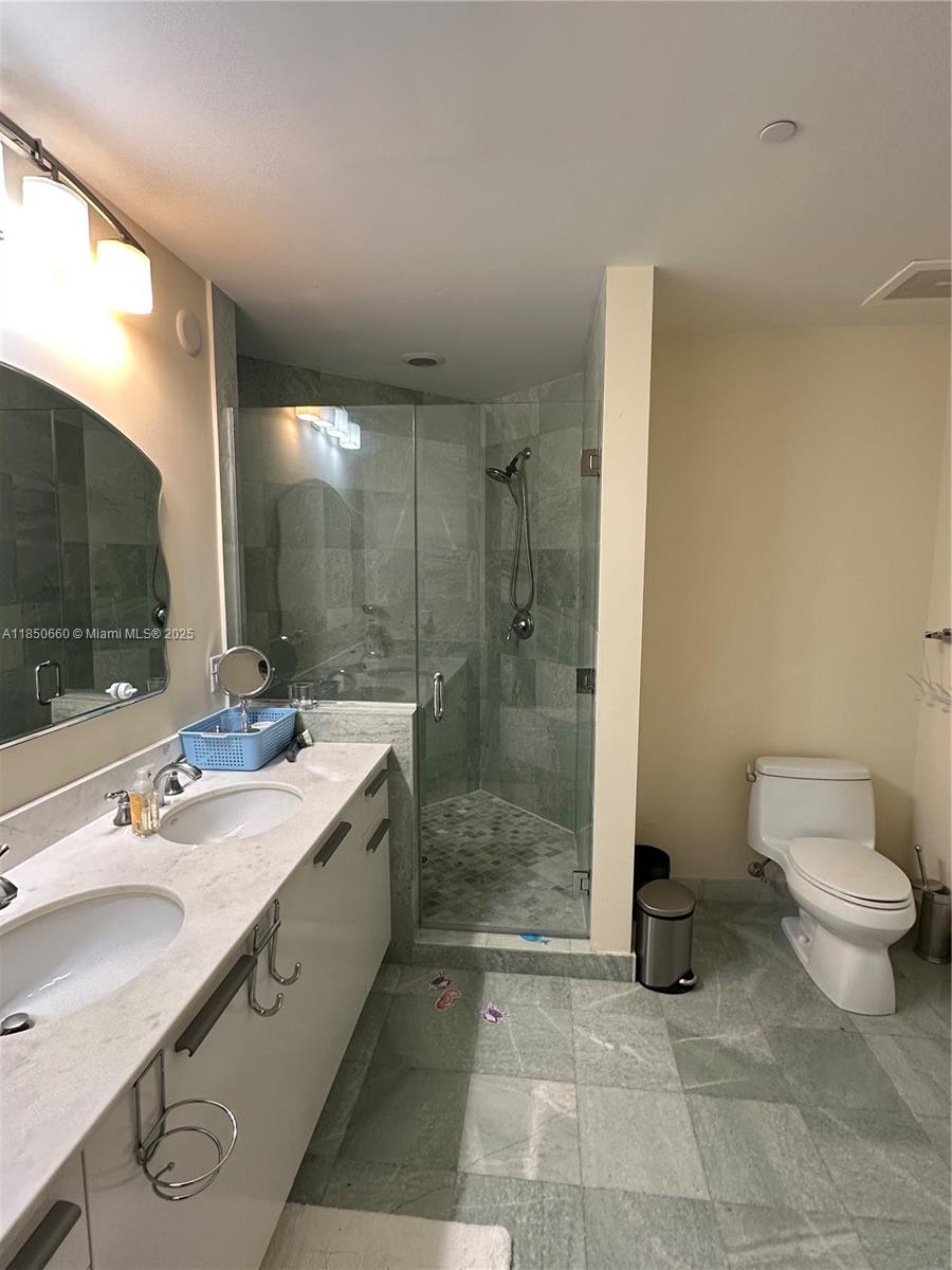 1060 BRICKELL CONDO - Residential Lease