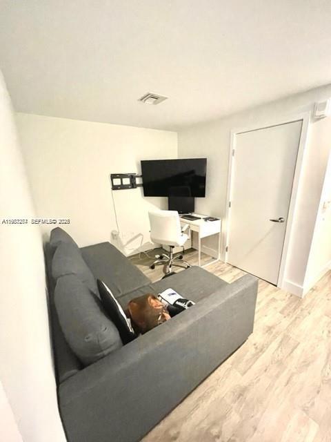 THE HARBOUR NORTH CONDO - Residential