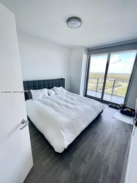 THE HARBOUR NORTH CONDO - Residential