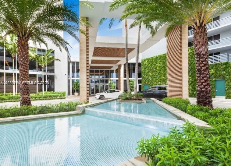 THE HARBOUR NORTH CONDO - Residential