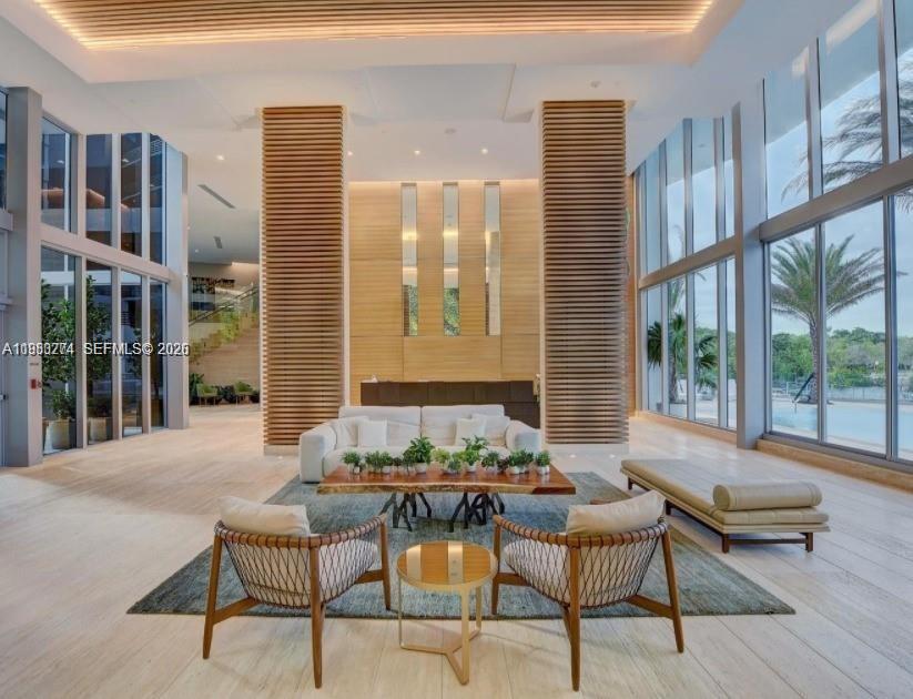 THE HARBOUR NORTH CONDO - Residential