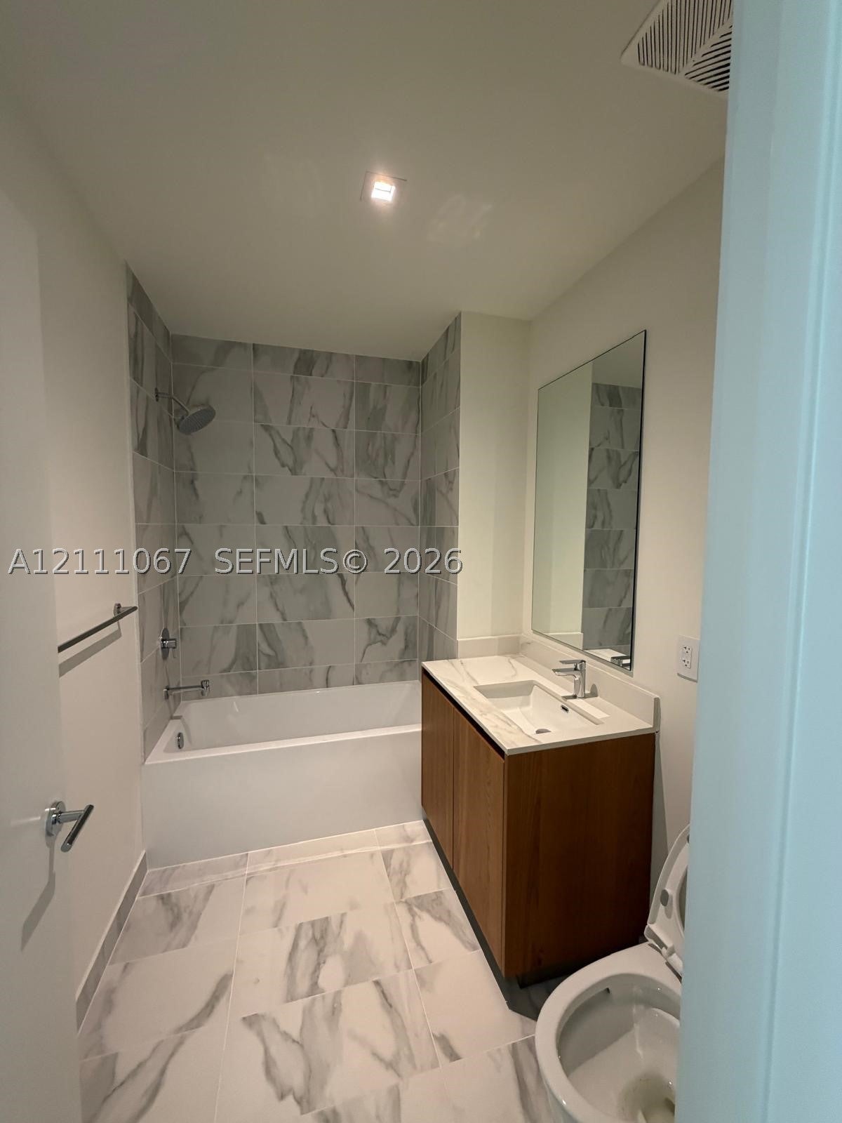 1400 Biscayne Boulevard 3102