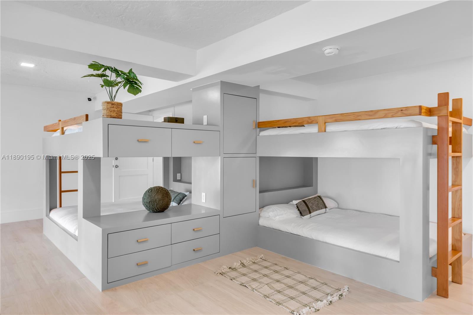 LOWER MATECUMBE BEACH - Residential