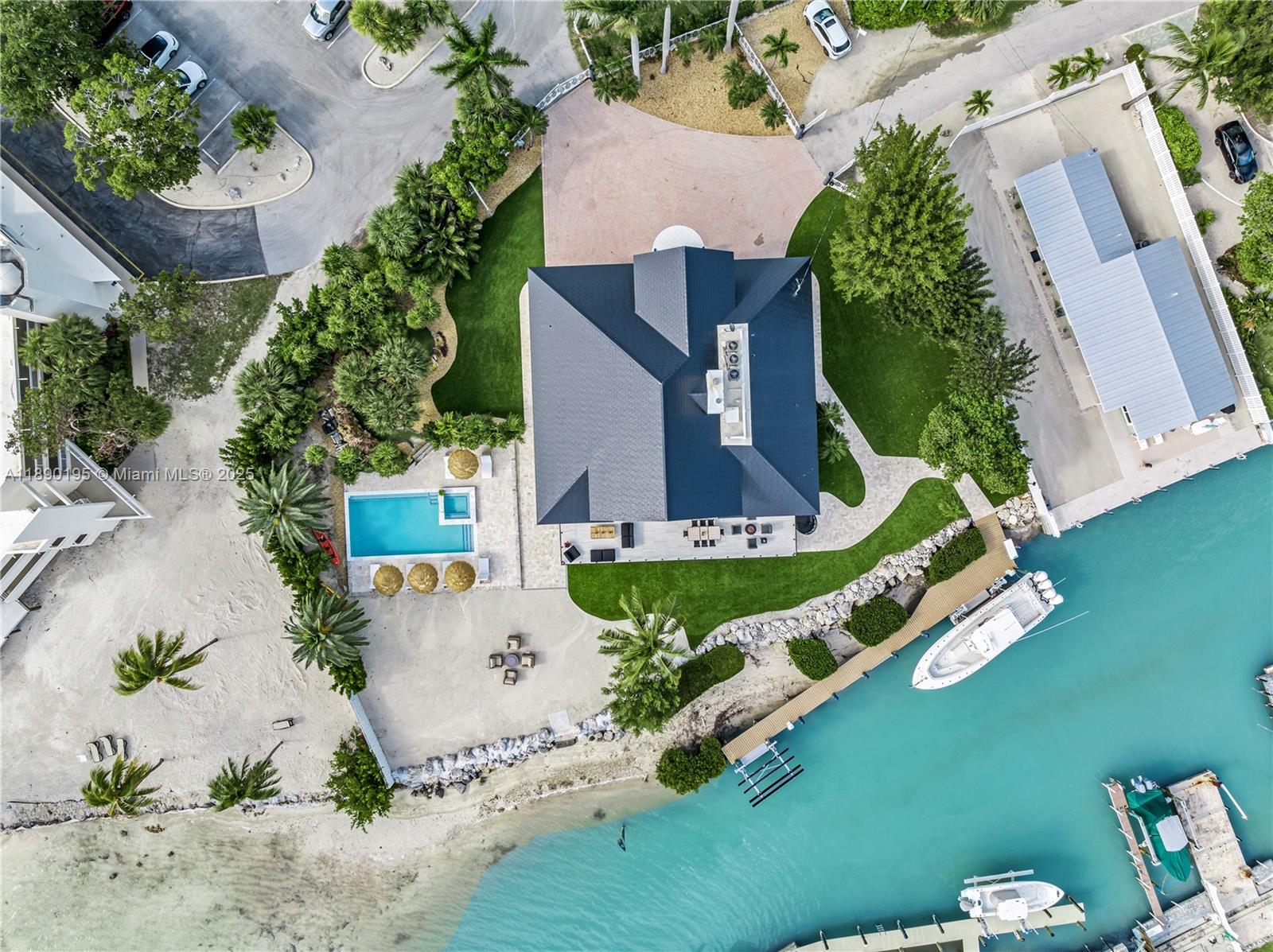 LOWER MATECUMBE BEACH - Residential