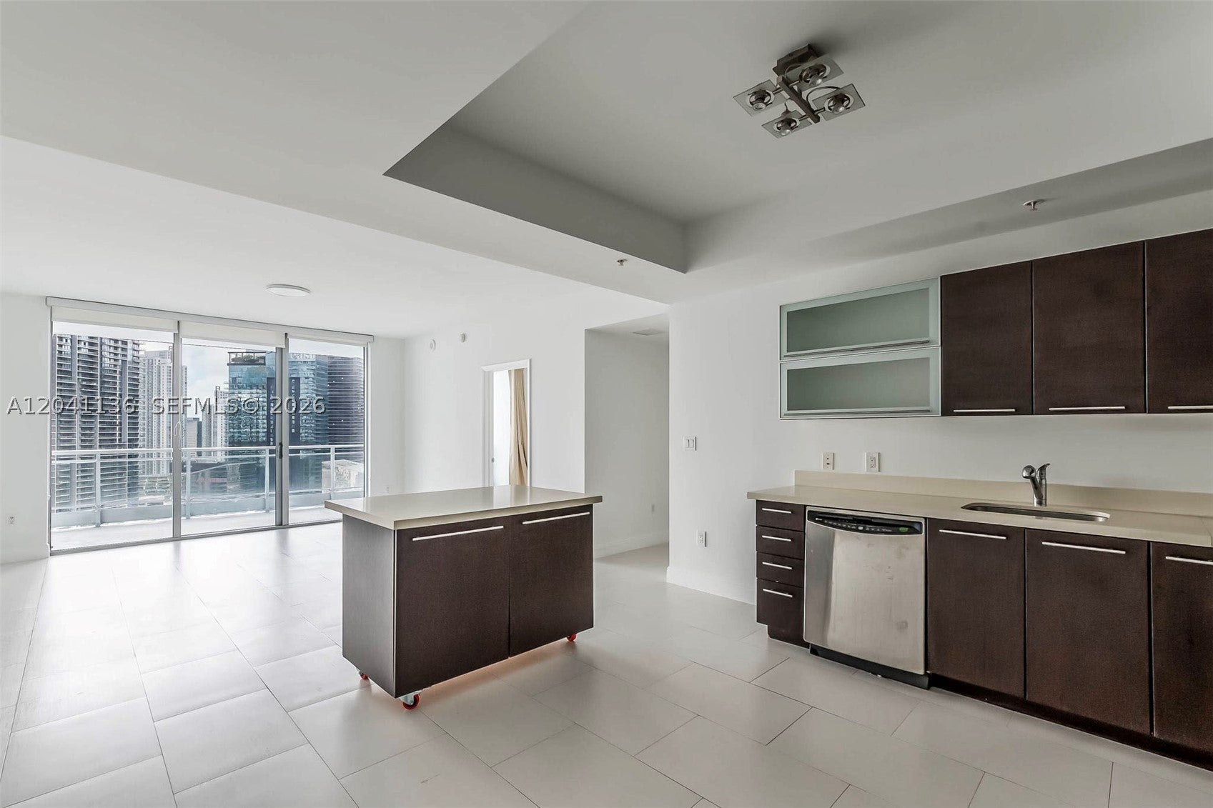 90 SW 3rd St 3211