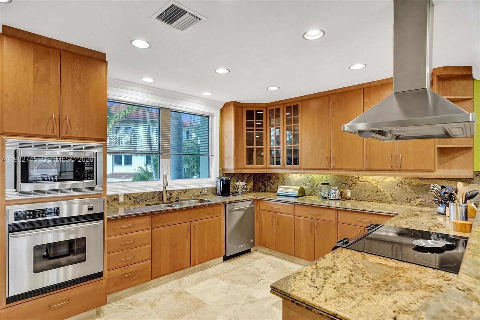 NEPTUNE ON THE BAY CONDO - Residential Lease