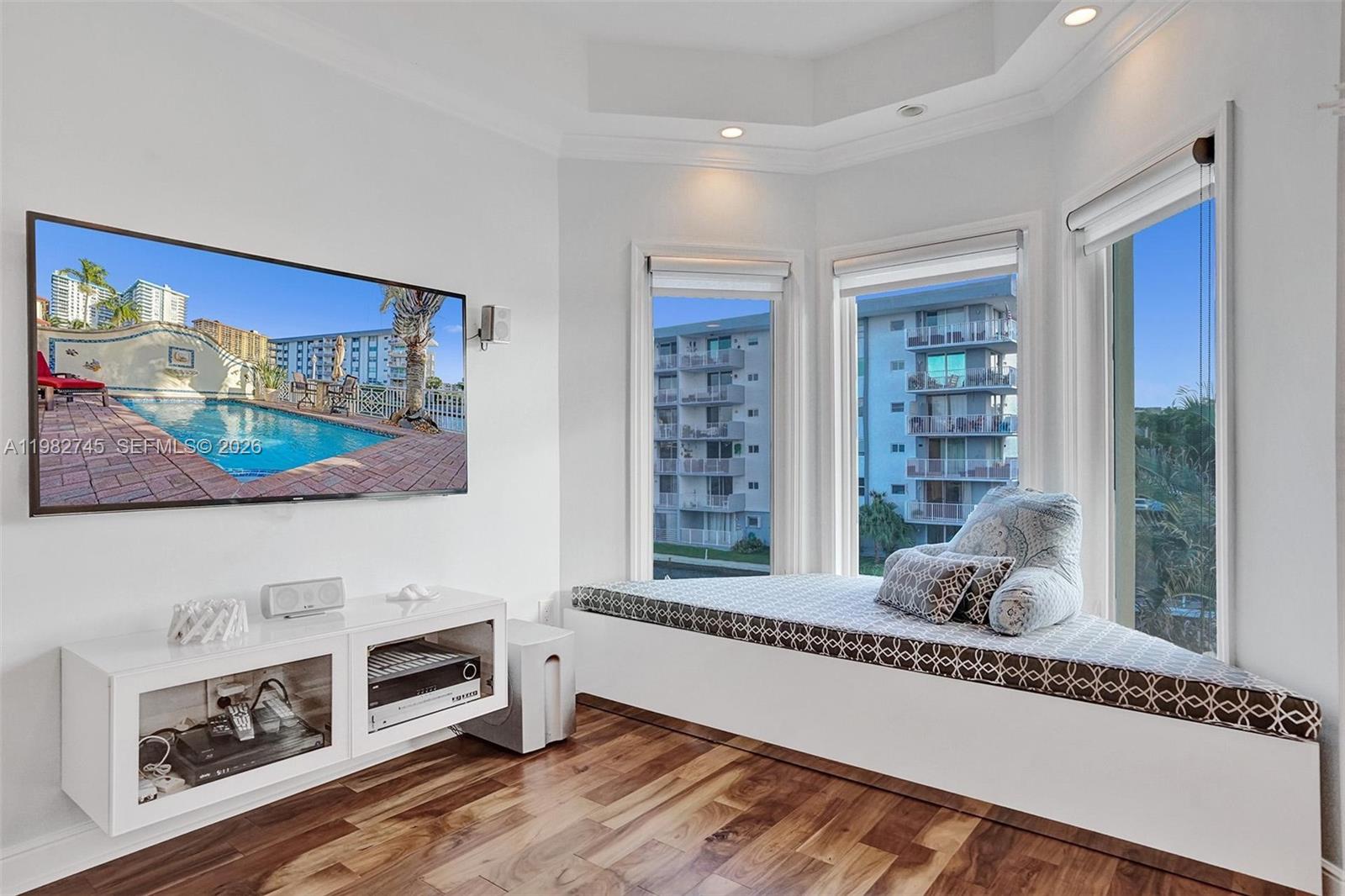 NEPTUNE ON THE BAY CONDO - Residential Lease