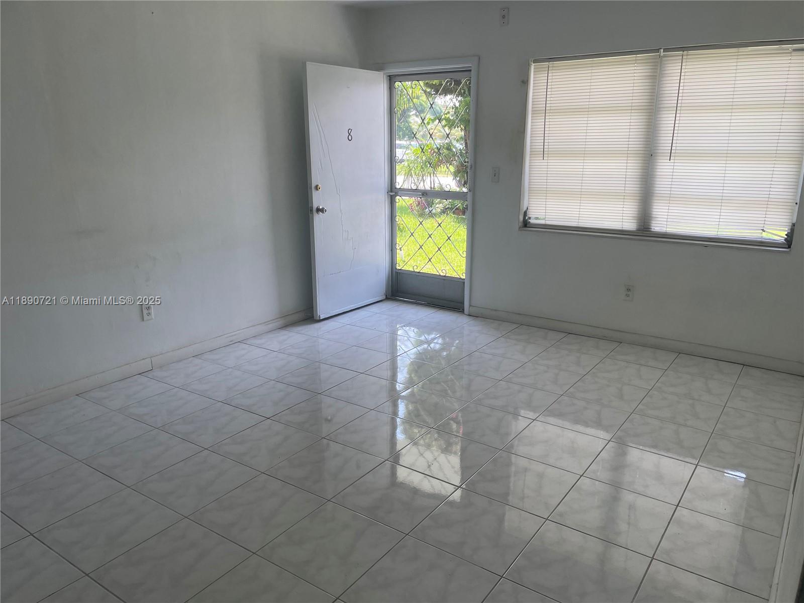 RO-MONT GARDENS ANDOVER C - Residential Lease