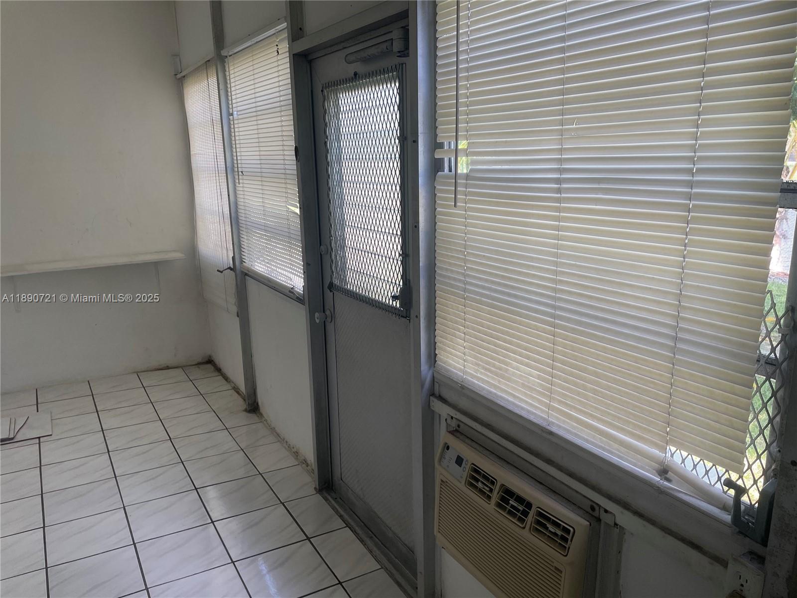 RO-MONT GARDENS ANDOVER C - Residential Lease
