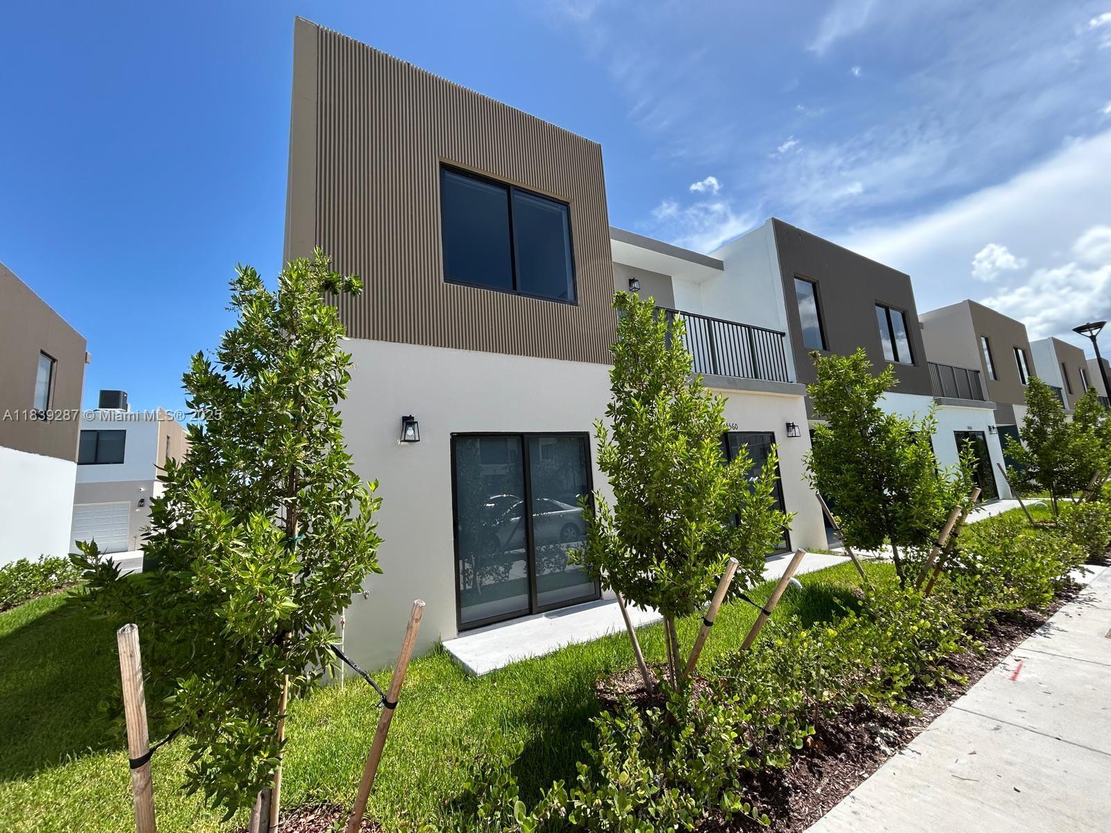 14560 SW 261st Ter 1