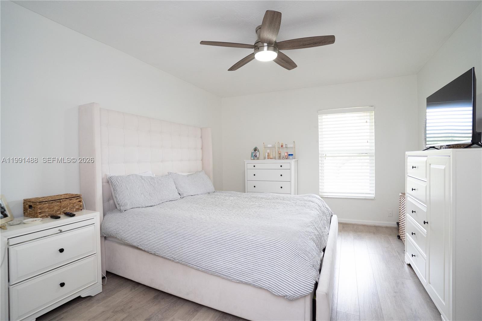 DADELAND CAPRI CONDO - Residential