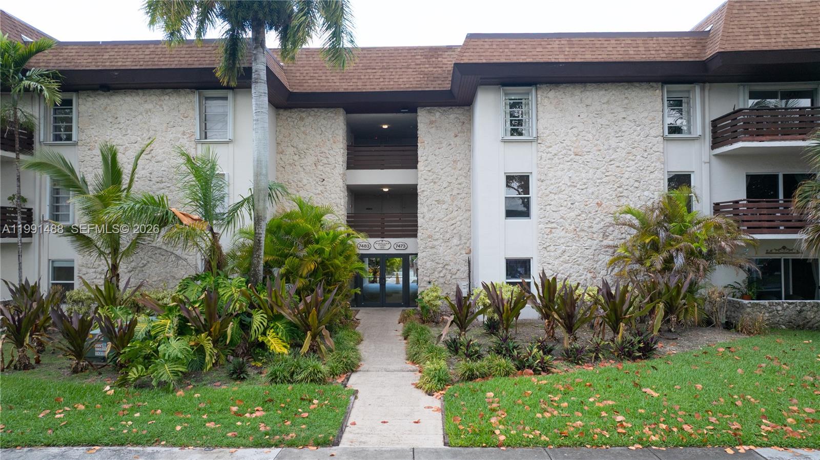 DADELAND CAPRI CONDO - Residential