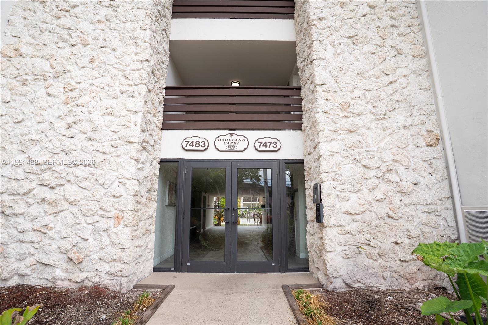 DADELAND CAPRI CONDO - Residential