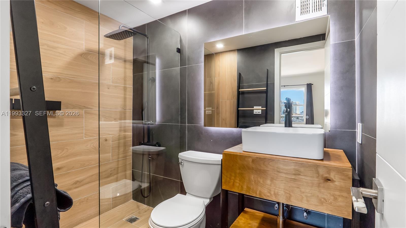 DORSEY ARMS CONDO - Residential