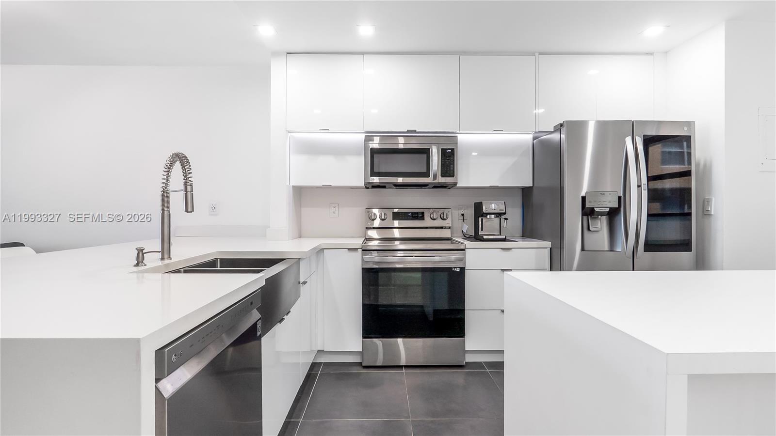 DORSEY ARMS CONDO - Residential