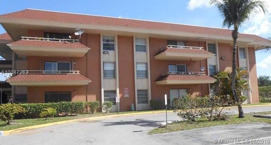 PERFECT SECOND FLOOR ONE BEDROOM/ ONE BATHROOM UNIT WITH STUNNING VIEWS TO THE COMMUNITIES SERENE LAKE. PROPERTY DISPLAYS TILE AND WOOD FLOORING THROUGHOUT AS WELL AS TASTEFULLY REMODELED KITCHEN & BATHROOMS. ALL THIS COMPLEMENTS THE APARTMENTS SPACIOUS BEDROOM AND LIVING AREAS. WITH ONE ASSIGNED PARKING & A COMMUNITY POOL THIS UNIT IS THE IDEAL ONE BEDROOM APARTMENT IN A GREAT AREA.