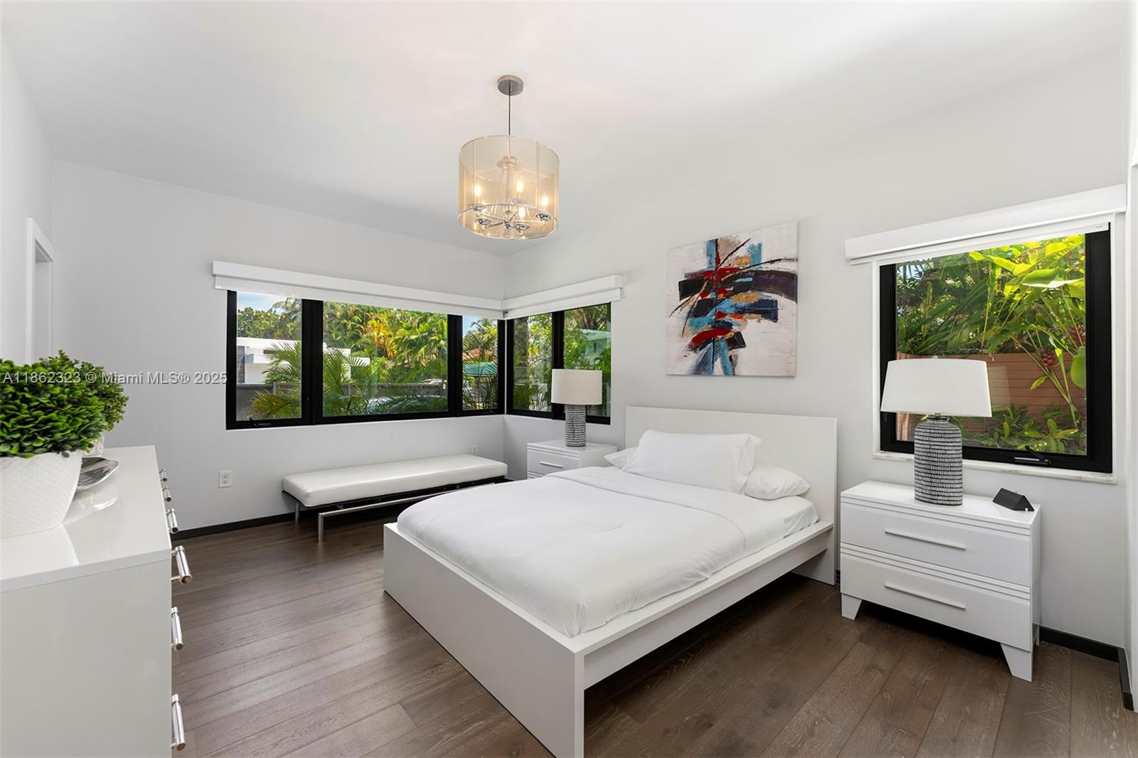 MID GOLF SUB 1ST ADDN - Residential Lease