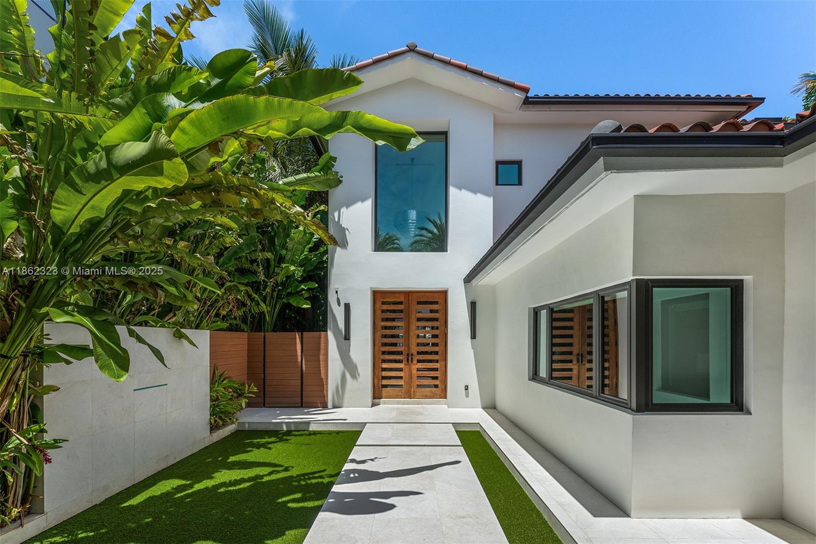 MID GOLF SUB 1ST ADDN - Residential Lease