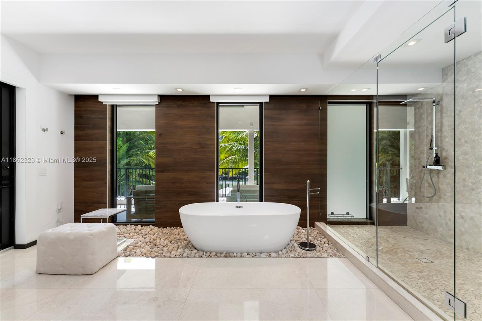 MID GOLF SUB 1ST ADDN - Residential Lease