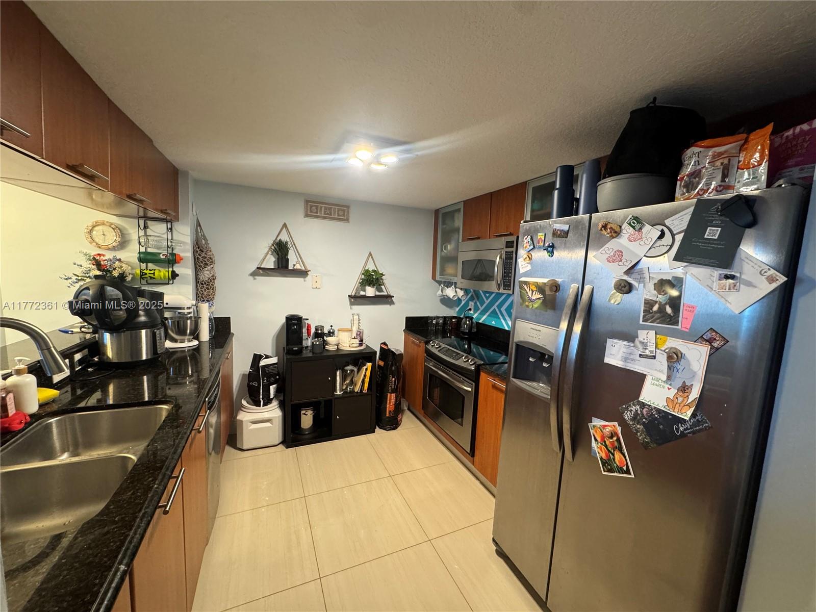 1800 N Bayshore Dr 1404