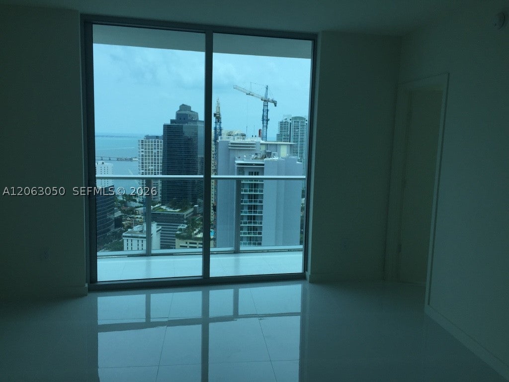 1100 S MIAMI AV 3902