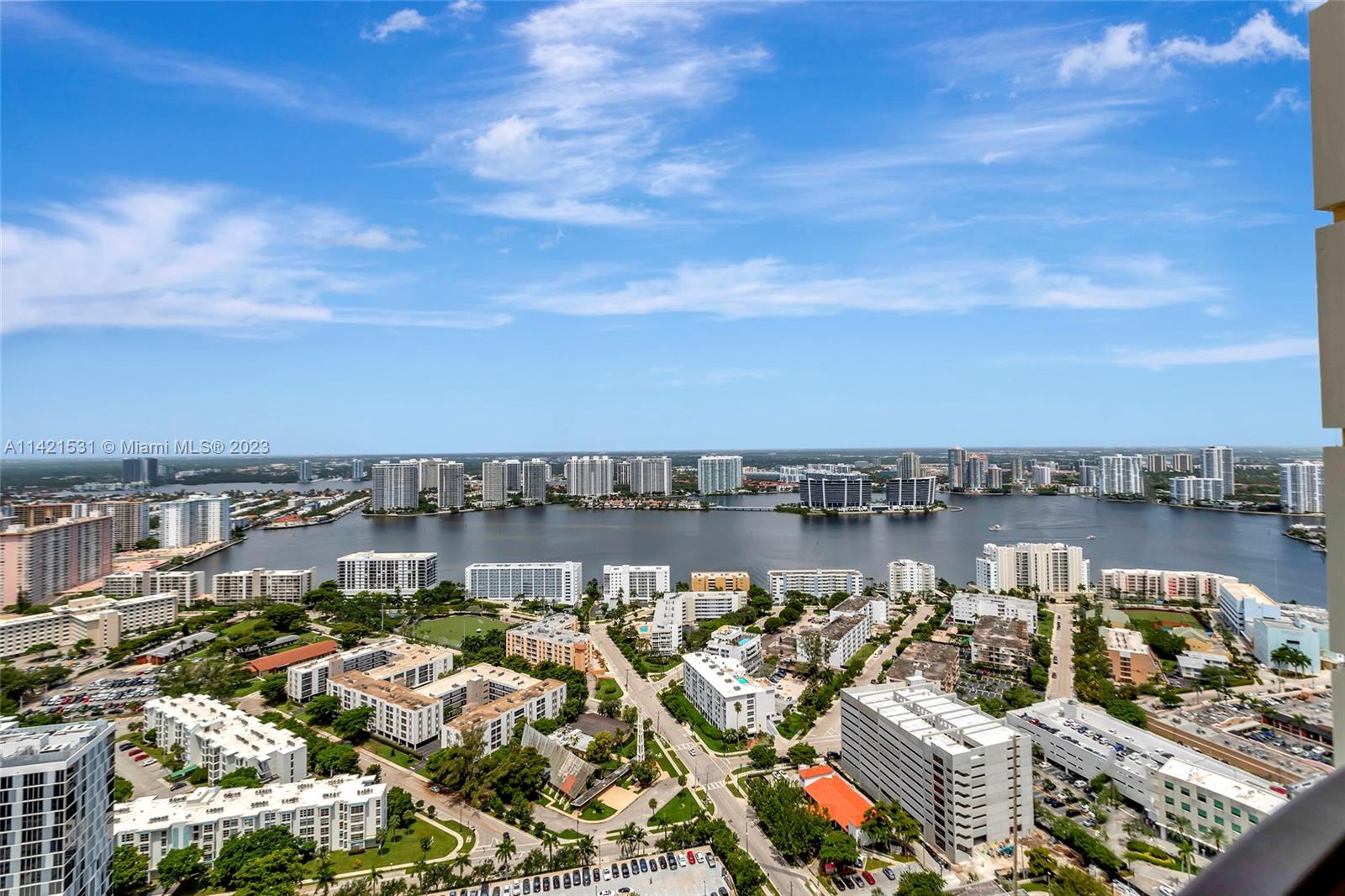 ACQUALINA OCEAN RESIDENCE - Residential
