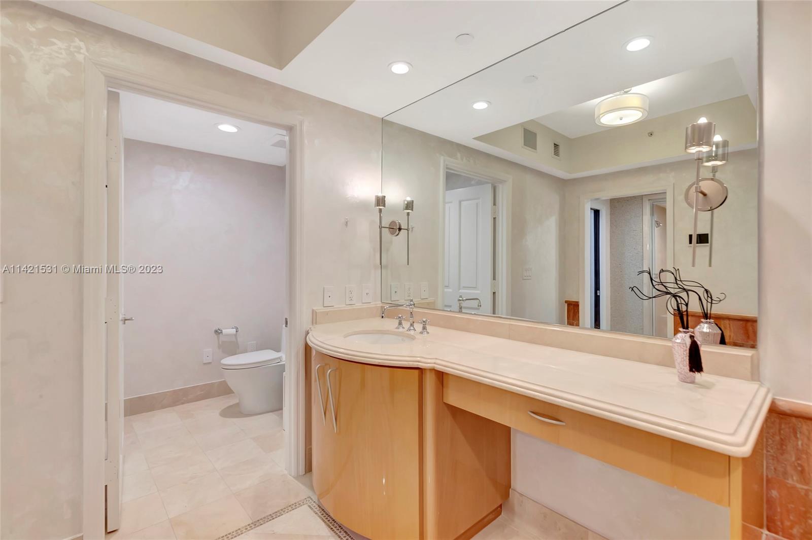 ACQUALINA OCEAN RESIDENCE - Residential