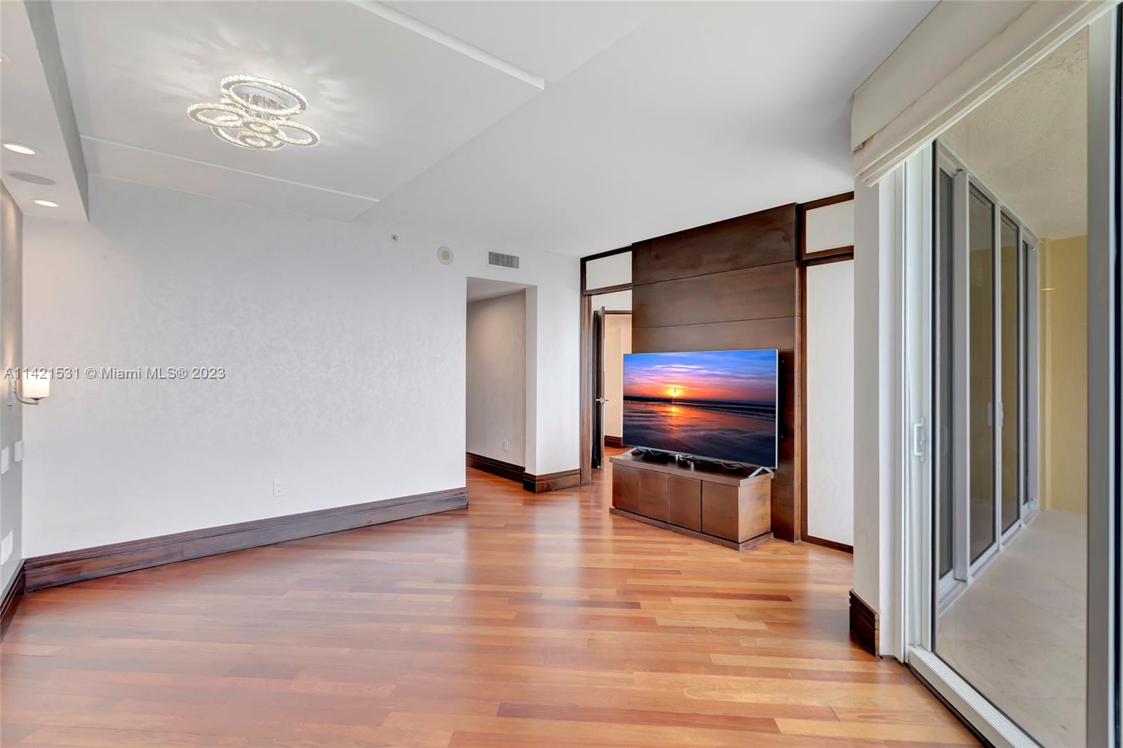 ACQUALINA OCEAN RESIDENCE - Residential