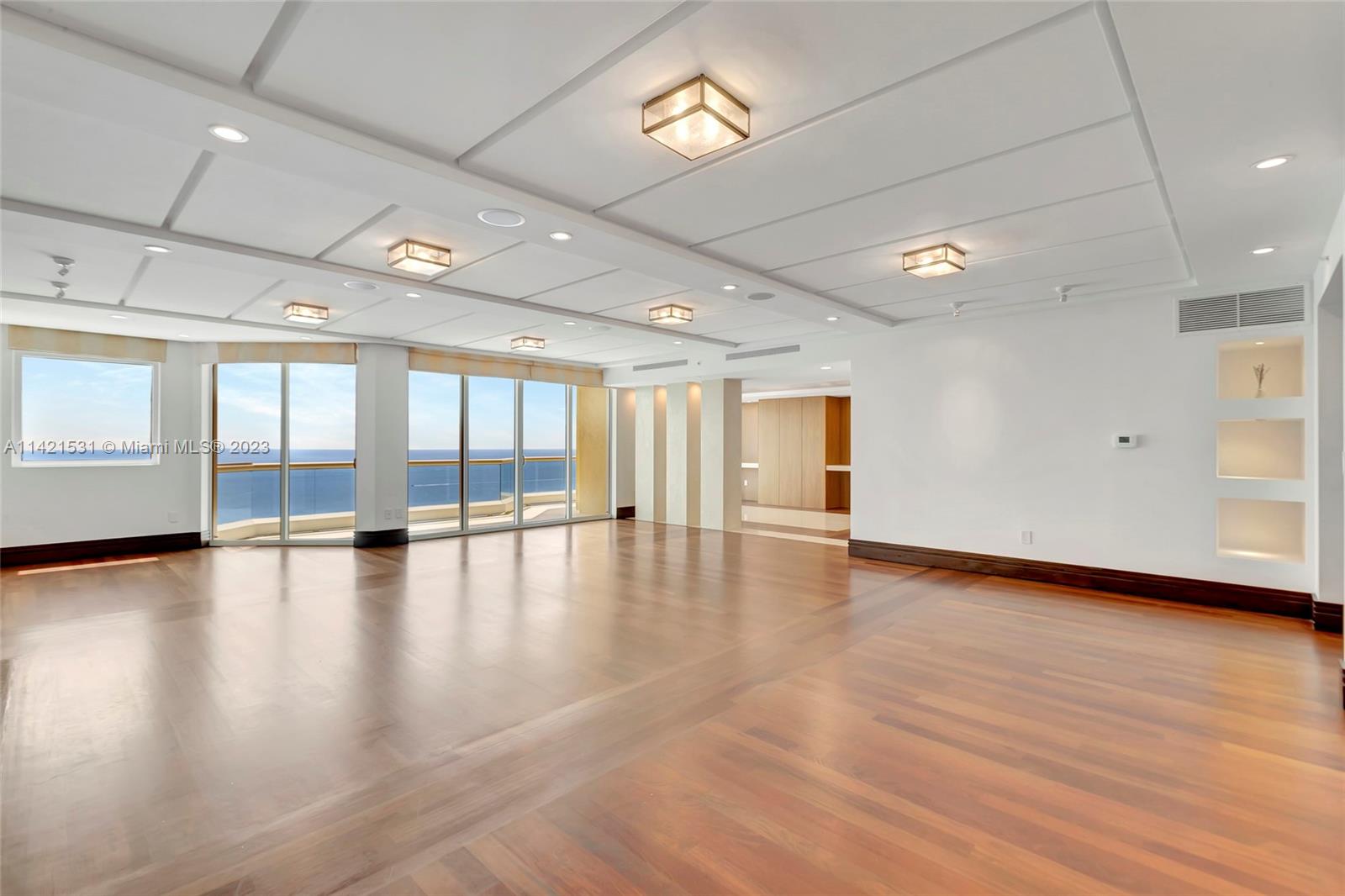 ACQUALINA OCEAN RESIDENCE - Residential