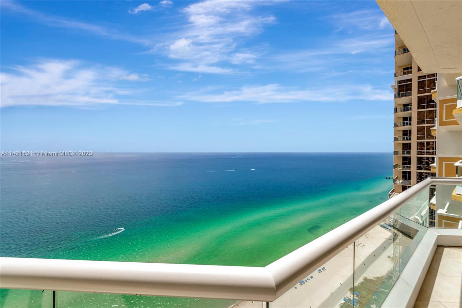 ACQUALINA OCEAN RESIDENCE - Residential