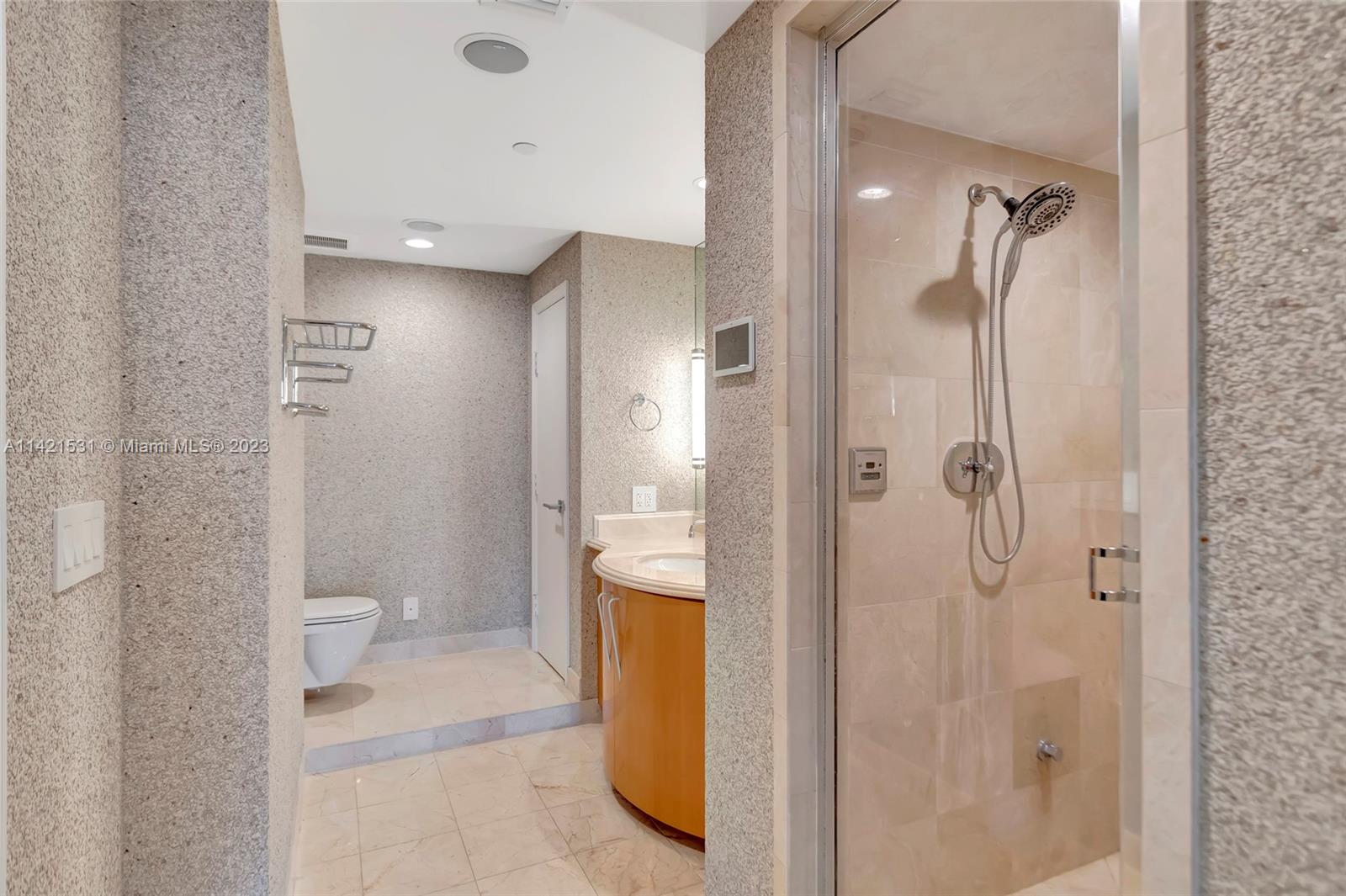 ACQUALINA OCEAN RESIDENCE - Residential