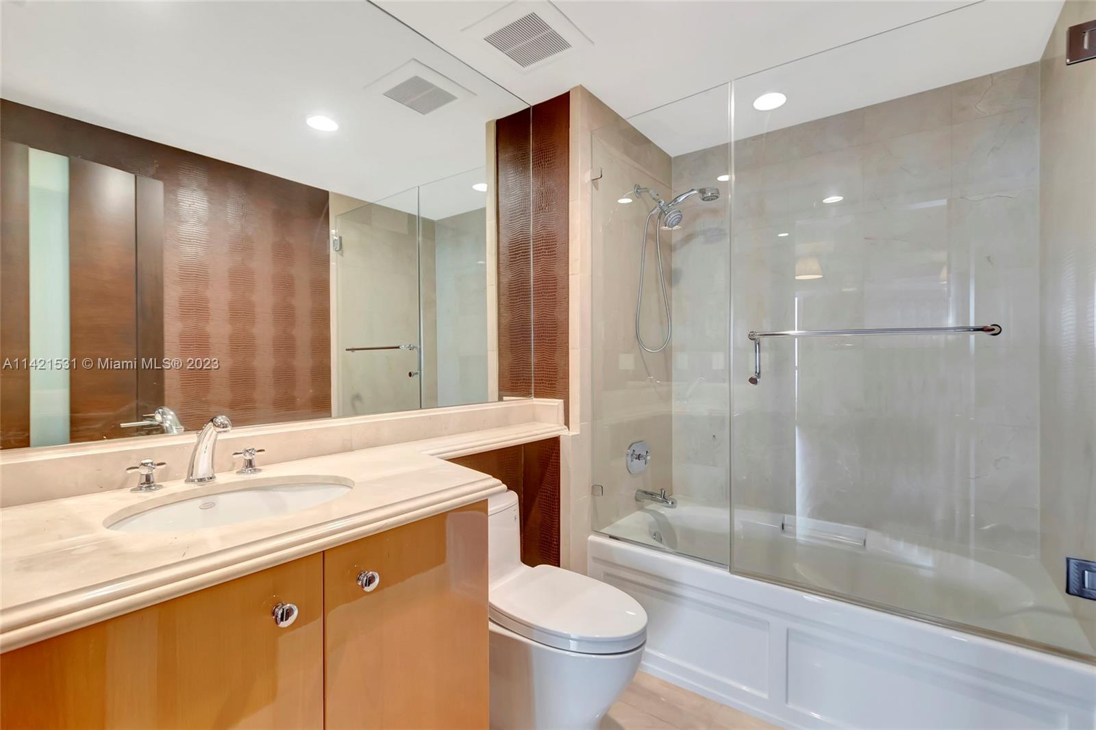 ACQUALINA OCEAN RESIDENCE - Residential