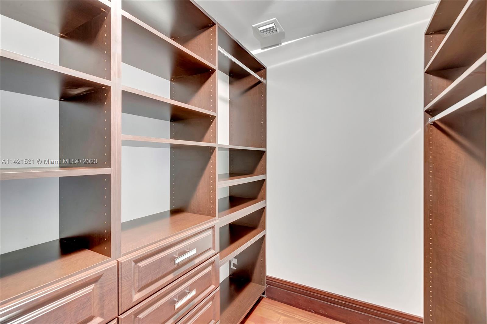 ACQUALINA OCEAN RESIDENCE - Residential