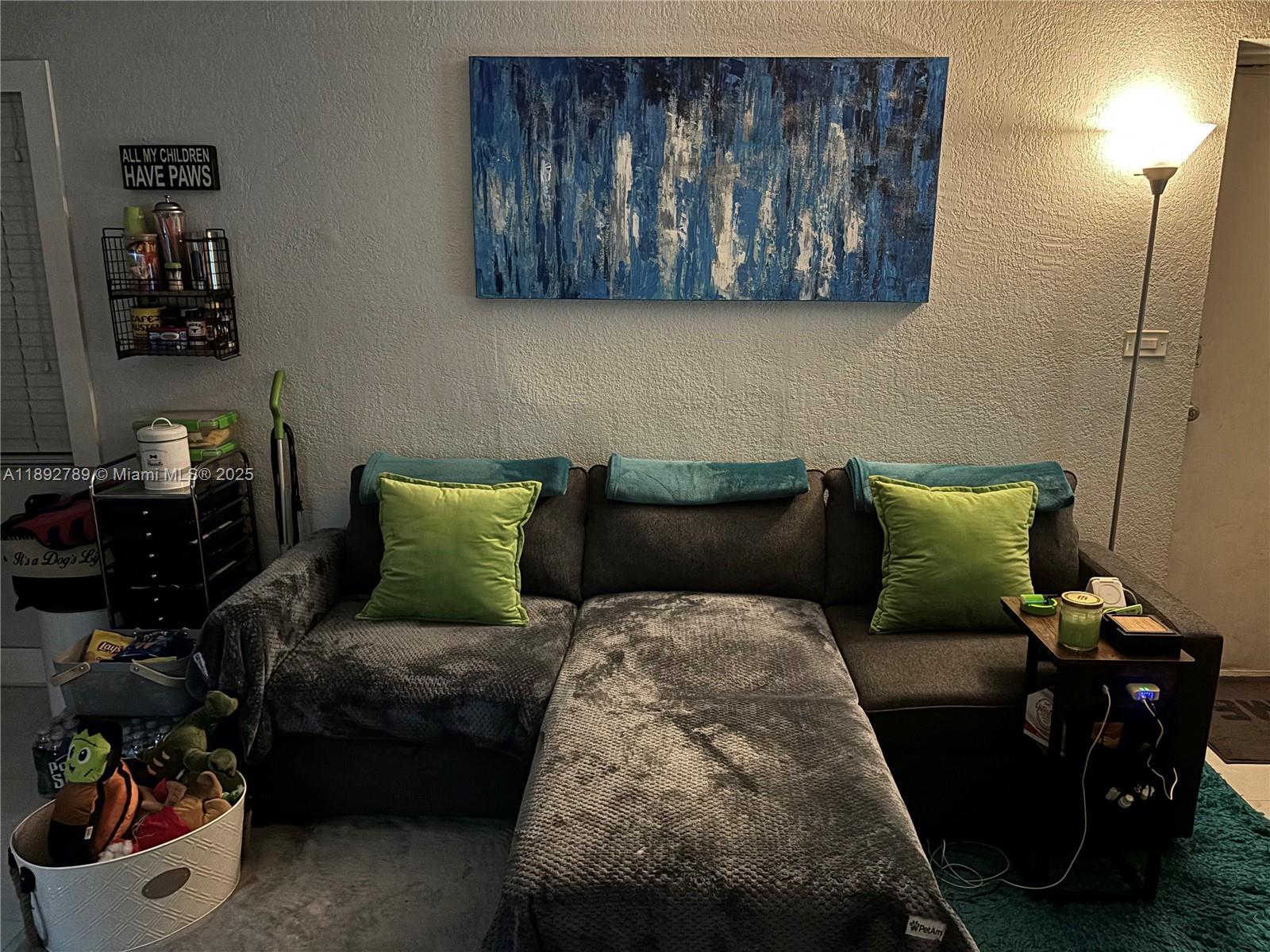 OAKLAND PARK SECOND ADD - Residential Lease