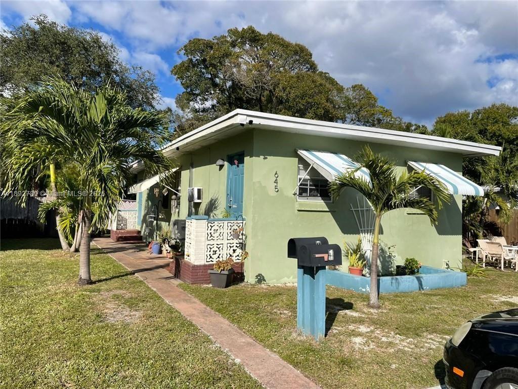 OAKLAND PARK SECOND ADD - Residential Lease