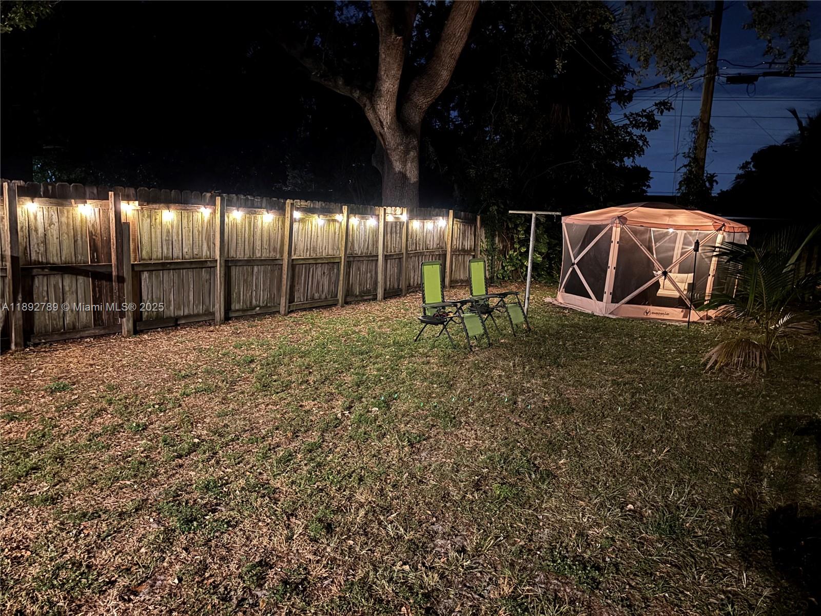 OAKLAND PARK SECOND ADD - Residential Lease